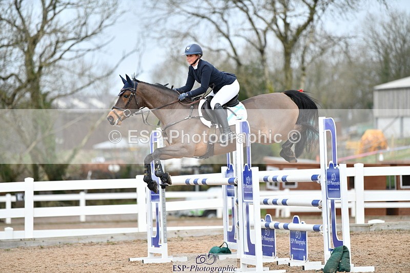 240124A-124830-00549 - Cls 3 Newcomers & 1.10m Open