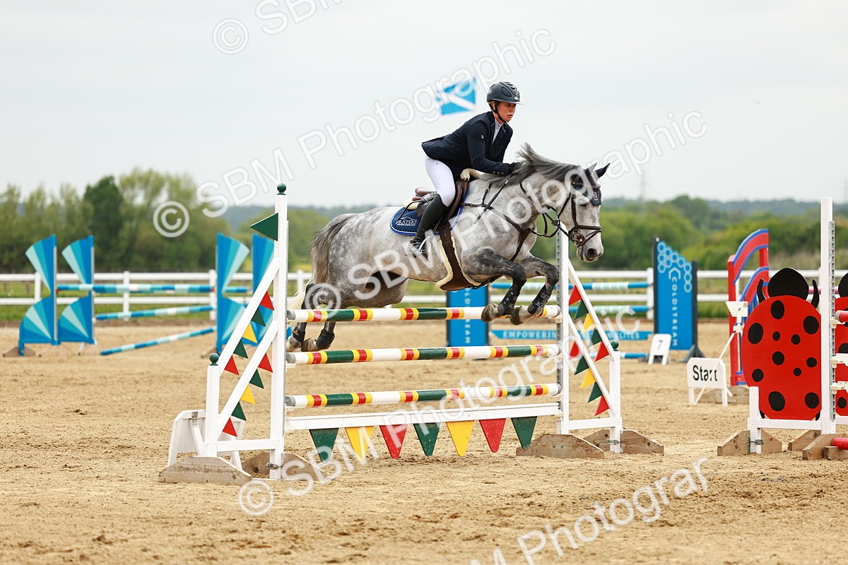 SBM_001161 - Class 5 - Senior Foxhunters - 1.20m