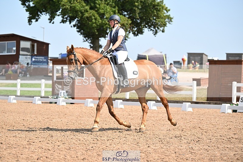 250816-122519-04503 - 051-Alana.ShaplandForever.Autumn.DS