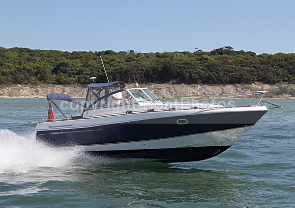 100523 JOLLY ROGER IMG_4496 - Motorboats - Open