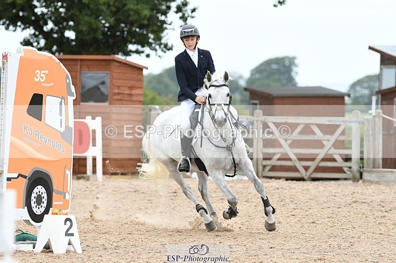 250807-111534-00544 - 90cm Round 1