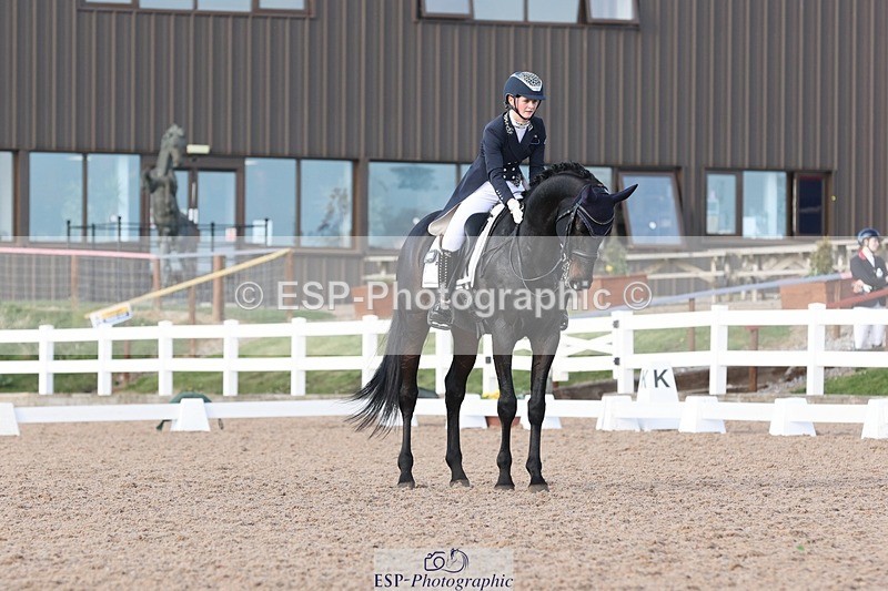 250404-174653-08117 - 069-India.Hamilton-Burnet-Kissingdale