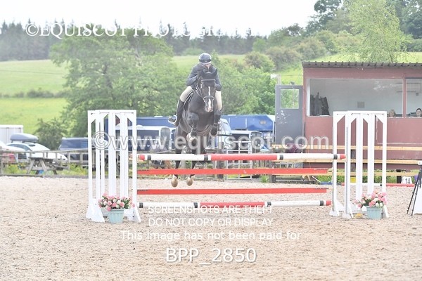 BPP_2850 - SUN CLASS 18 Senior Newcomers/ 1.10m Open