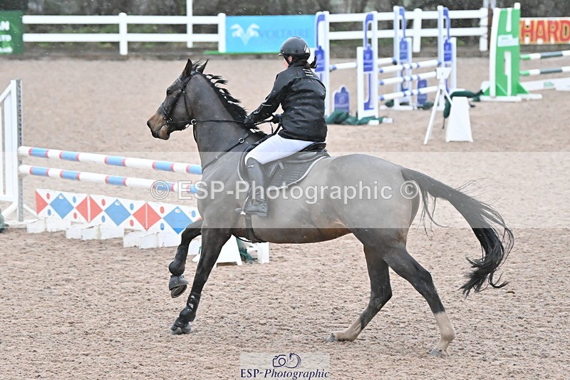 231210A-090602-02032 - Cls 15 British Novice