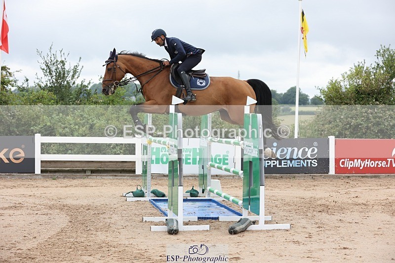 250717-110415-04167 - Cls 13, 1 Star Silver Tour Start to Break