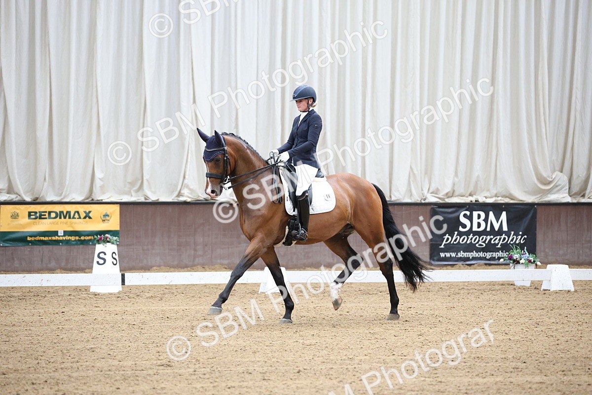 SBM_003881 - Class 8 - Advanced Medium 6 Silver
