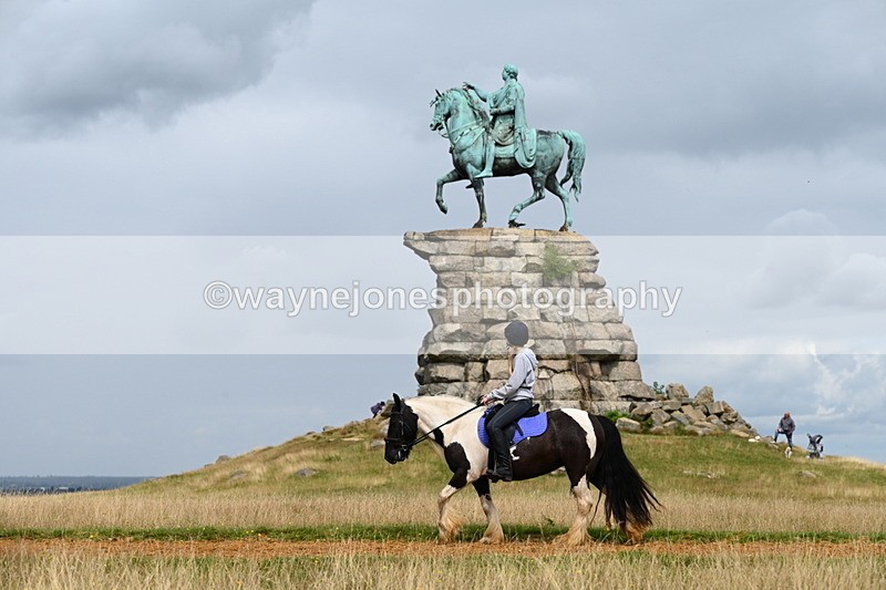 DSC_8015 - Time at Statue 13:16 to 13:52