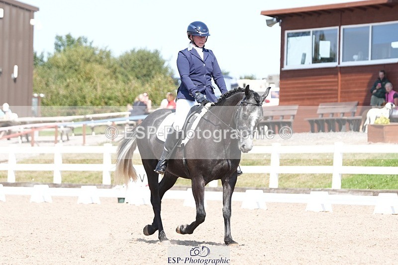 250817-143617-11004 - 206-Mel.NorthwoodBarnridge.Flying.Solo