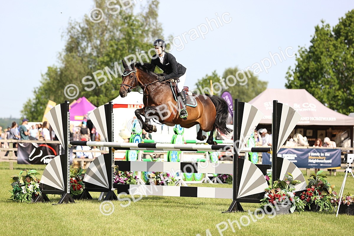 SBM_01546 - Class 200 - Martin Grant Homes Welcome Stakes 1.25m Open