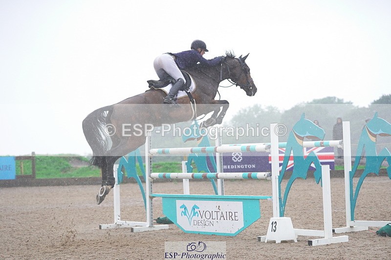 231017A-110802-06652 - Cls 26 Chard Equ Grand Prix