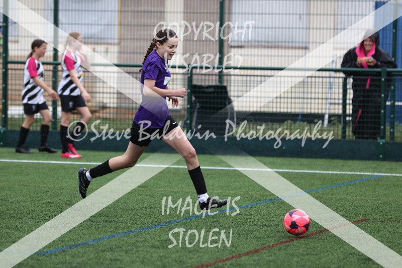 1DX32316 - Sat 6th U12 Girls