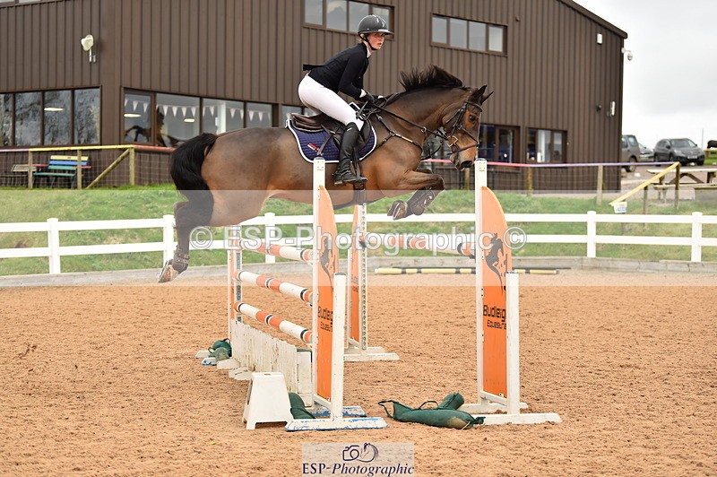 231122A-140928-00593 - Cls 5 Foxhunter & 1.20m Open