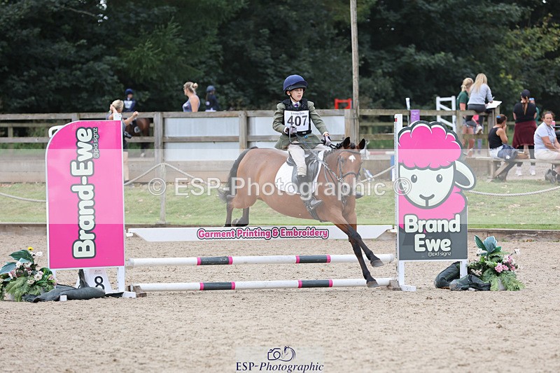 240823X-141239-18251 - 70cm R1 13.45 to 15.30