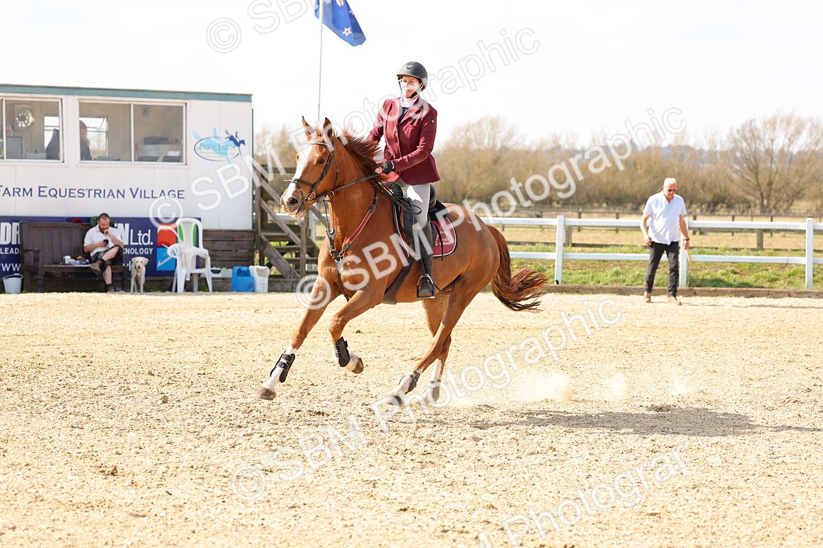 SBM_001537 - Class 4 - Senior Newcomers - 1.10m