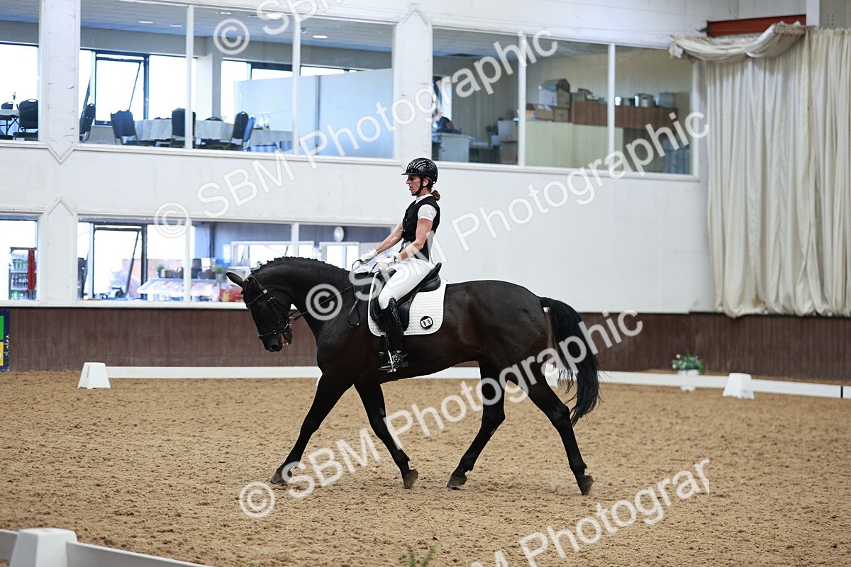 SBM_006439 - Class 16 - Advanced Medium 5 - 16.02-17.22