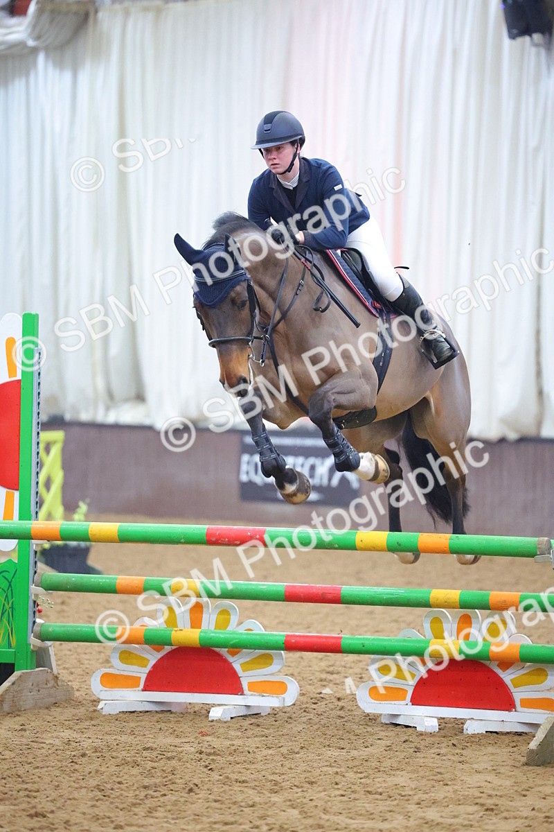 SBM_008566 - Class 21 - Nupafeed Supplements Senior Discovery/ 1m Open - First Round (1.00m)