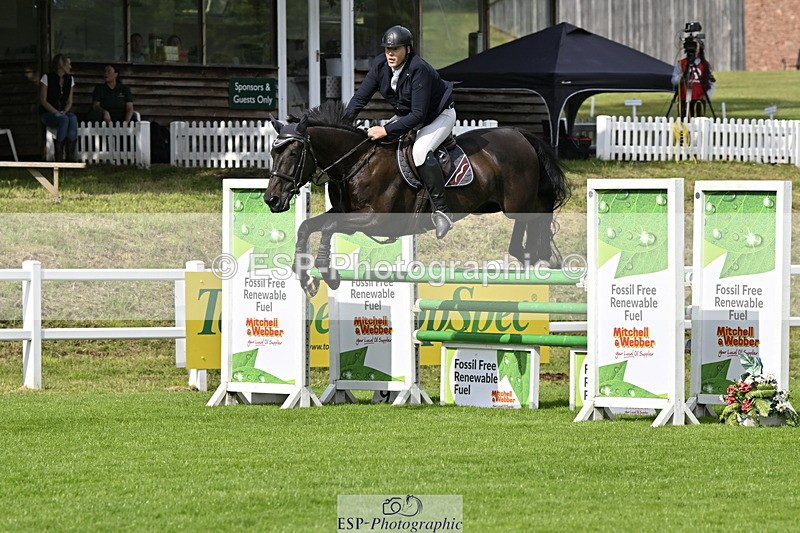 250613A-094017-00075 - Cls 1 Snr Newcomers and 1.10m Open