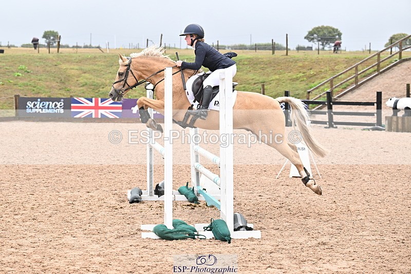 250827B-105254-00180 - Clear Round & Cls 1 Brit Nov 90cm