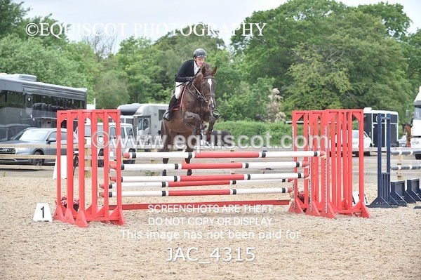 JAC_4315 - CLASS 6 Senior Foxhunter/ 1.20m Open