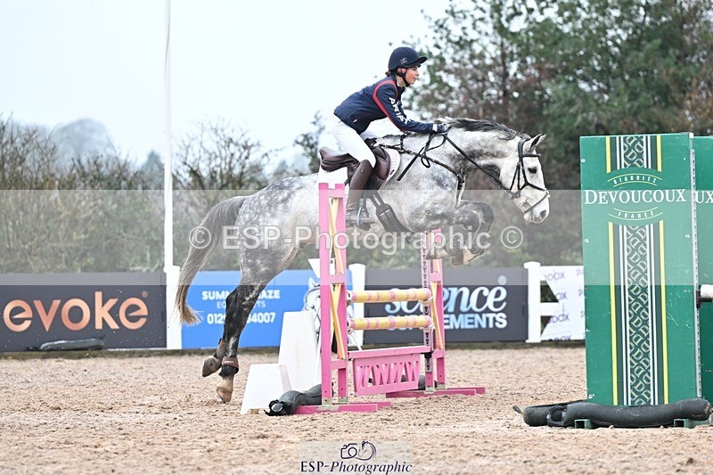 251115-133913-00924 - Cls 16-18 Children on Horses