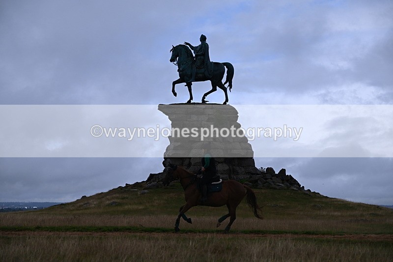 DSC_3760 - Time at Statue 13:51 to 14:55