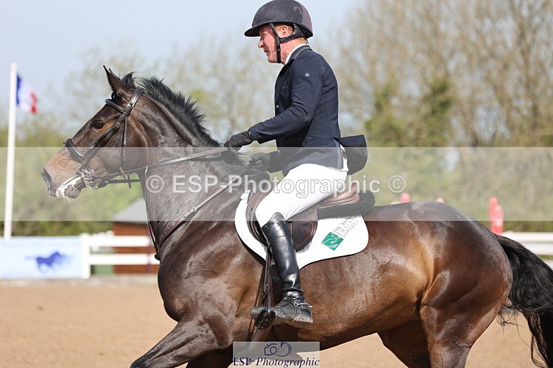 240510A-101139-05615 - Cls 14 Discovery and 1m Open