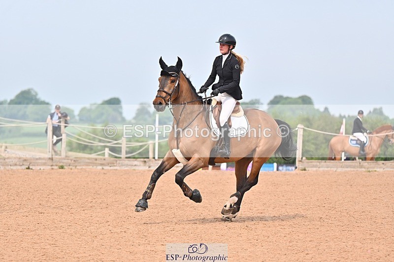260509-110837-01845 - Cls 26a Snr Foxhunter