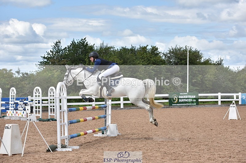 230806A-140128-02293 - Cls 21 Pony Newcomers & 1m Open