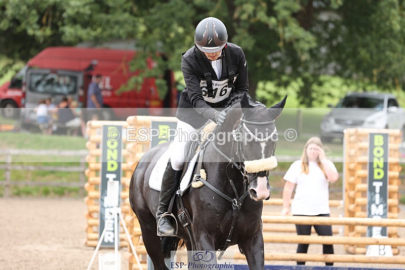 240804-142237-15840 - 616-Max_Forster-HEVANS_ROYAL_REVOLUTION