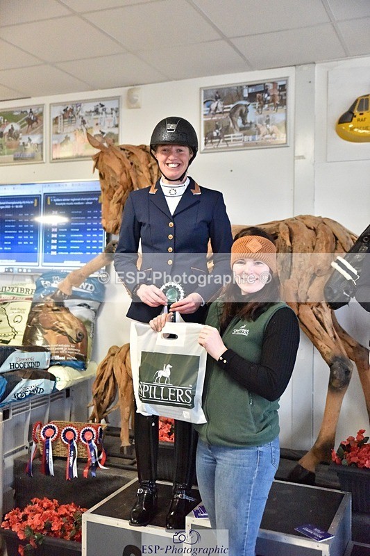 250214-130818-00356 - Freestyle Medium Silver Presentation