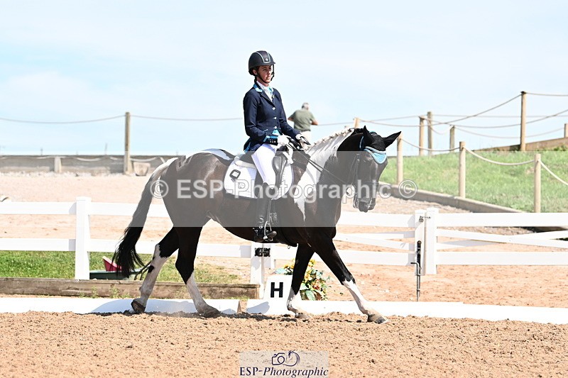 240816A-142223-05573 - 275-Alys.Matravers-Tiger.Mazariti