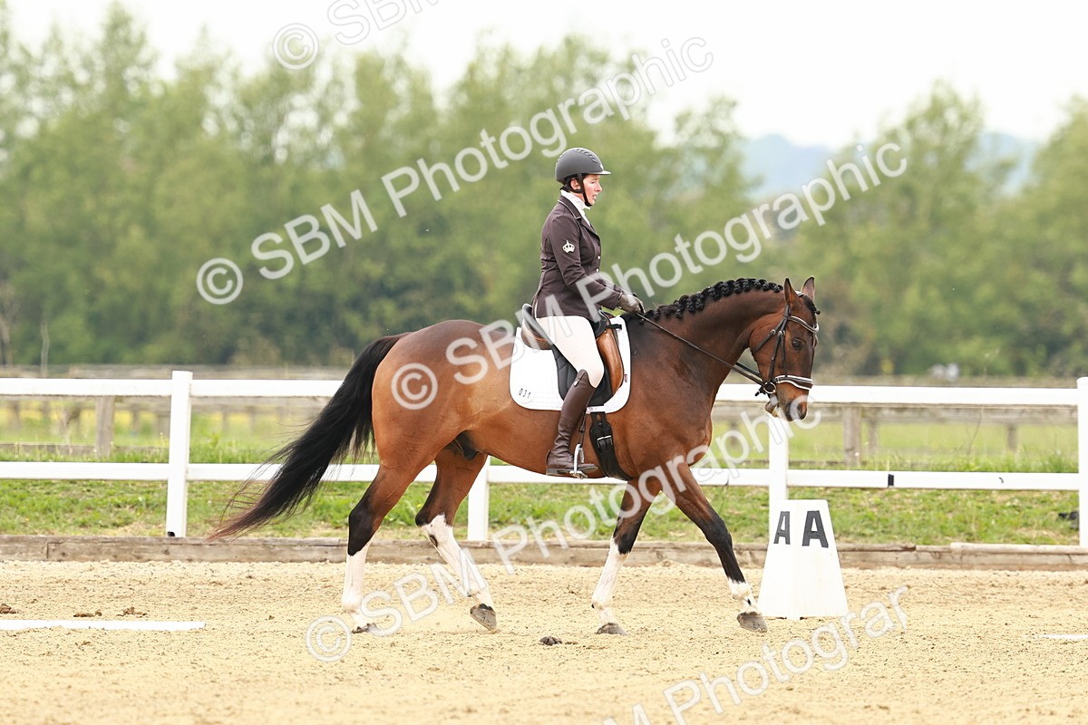 SBM_000966 - Class 6 - Novice 4