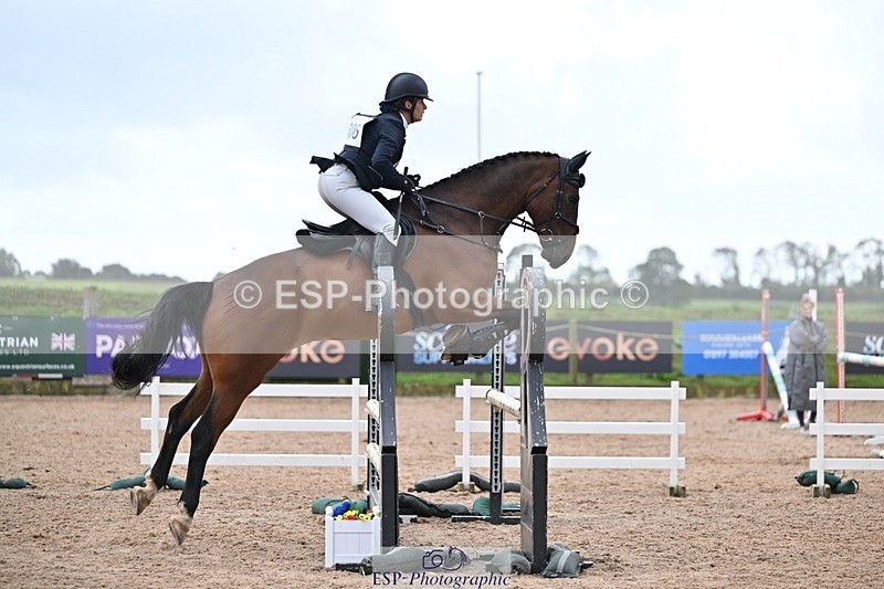 250831-120407-08073 - M-606-Caroline.Howie