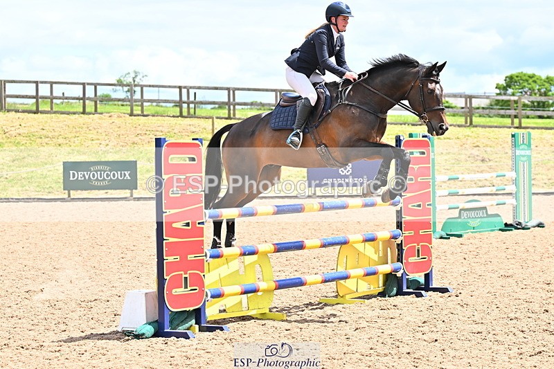 240608A-124506-02374 - Cls 4 Snr Newcomers and 1.10m Open