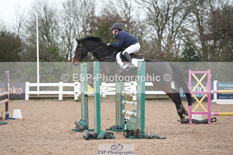 251109-120233-03711 - Cls 20 Newcomers and 1.10m Open