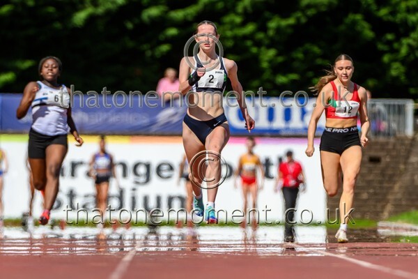 Age26 SUN-921654 - Track Female Set One