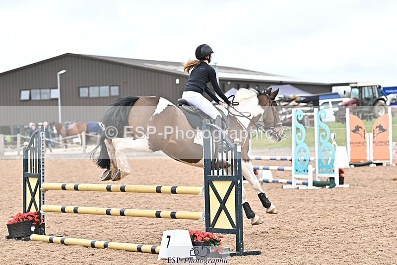 250414-105812-00335 - 80cm Round 1