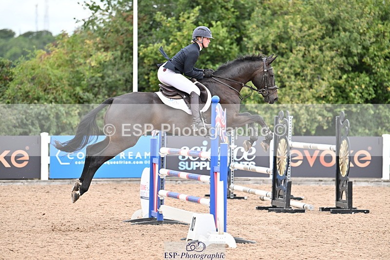 250820B-130805-00702 - Cls 4 Newcomers and 1.10m Open