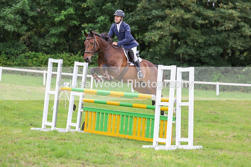 3E7A8075 - Class 7: Senior Newcomers/1.10m open