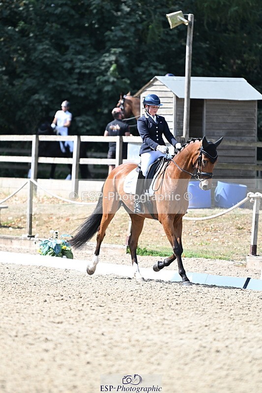 250810A-110517-05701 - 071-Abbie.NewburySeagry.Viceroy