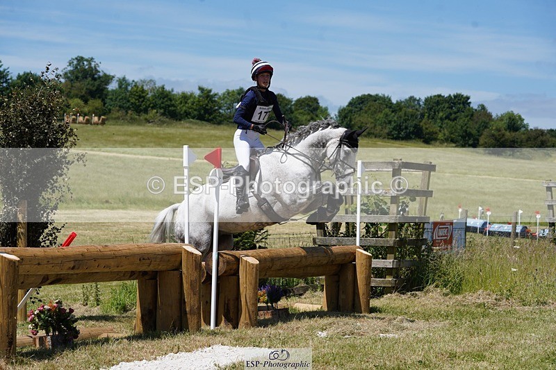 240629X-134918-3022 - 177-Coco_Smythe-MACHAS_GREY