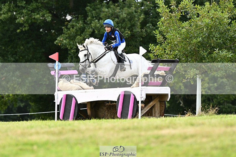 240825X-140945-34930 - 80cm XC 14.30 to 15.30