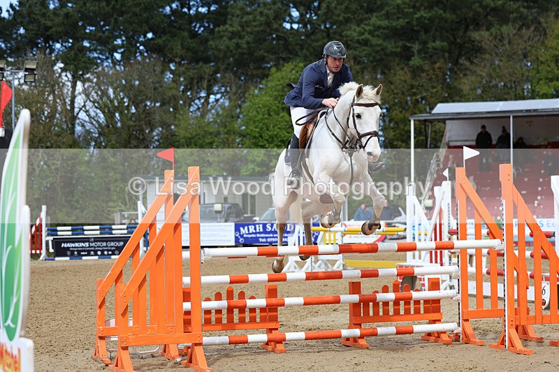 3E7A1829 - Class 7: Senior Newcomers/1.10m open