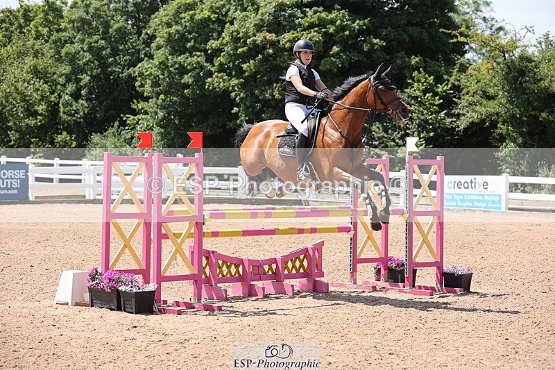 240718A-123804-05136 - Cls 9, 1 Star Bronze Tour 1.10m