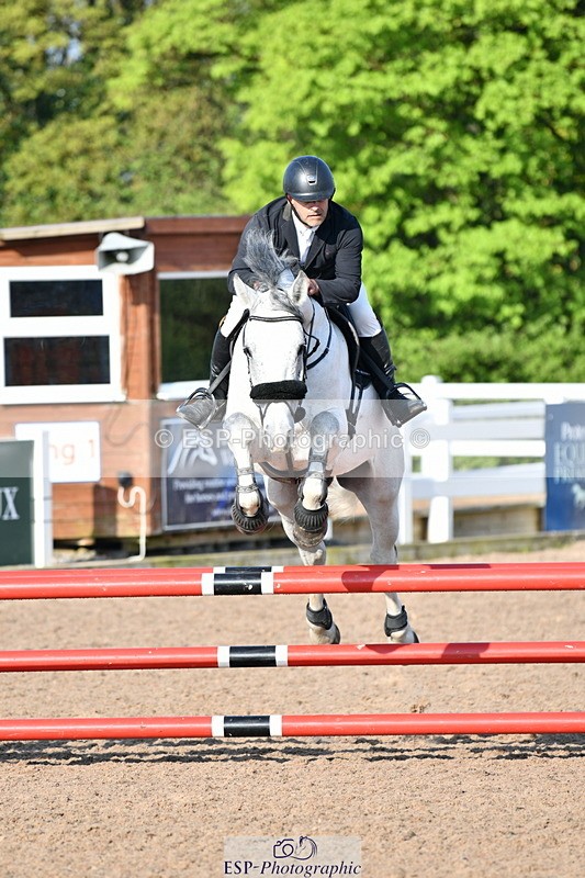 240512A-081433-16796 - Cls 39 British Novice and 90cm Open