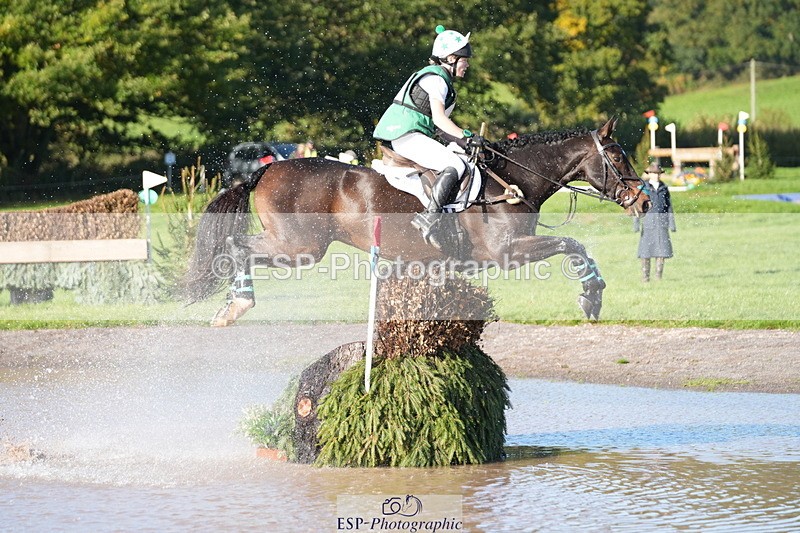 251024A-110803-07109 - A-012-Beth.Hobden