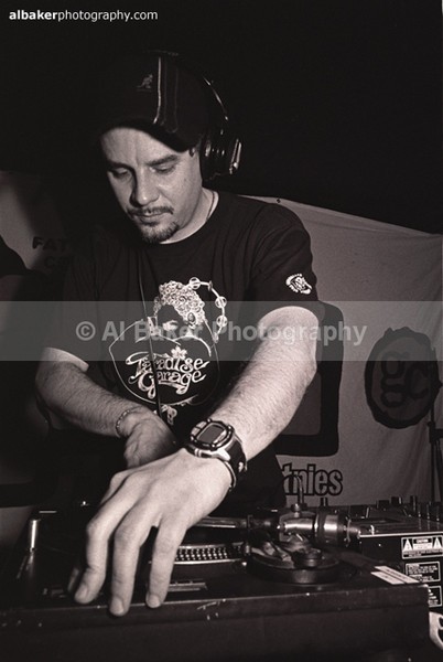 30 monk-one - Friends-&-Family @ the-roadhouse 07.02.04