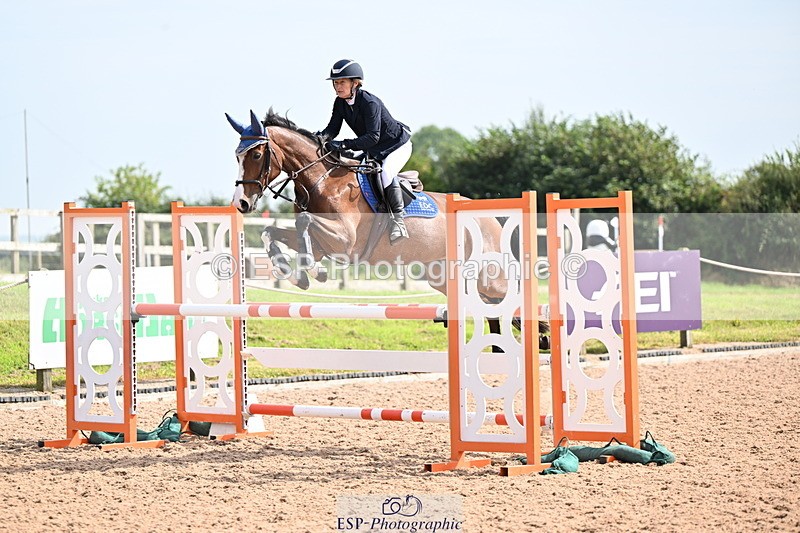 240828A-144906-01021 - Cls 4 Snr Newcomers and 1.10m Open