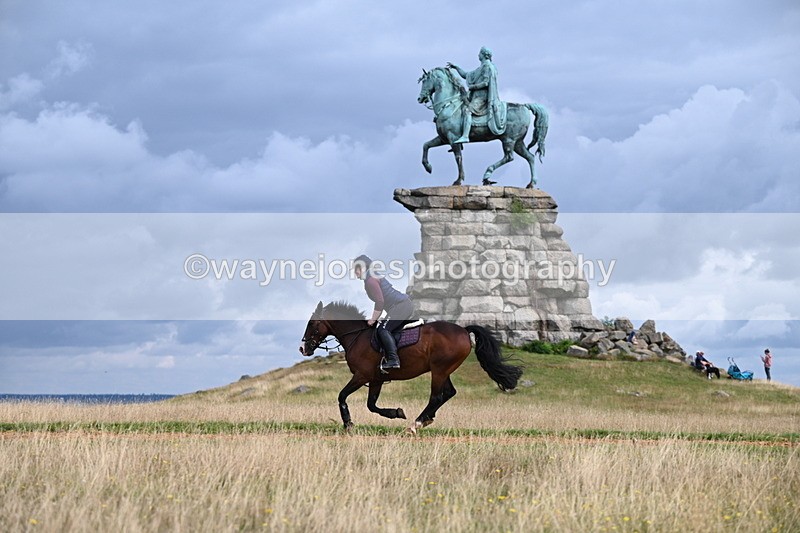 DSC_4477 - Time at Statue 09:50 to 11:09