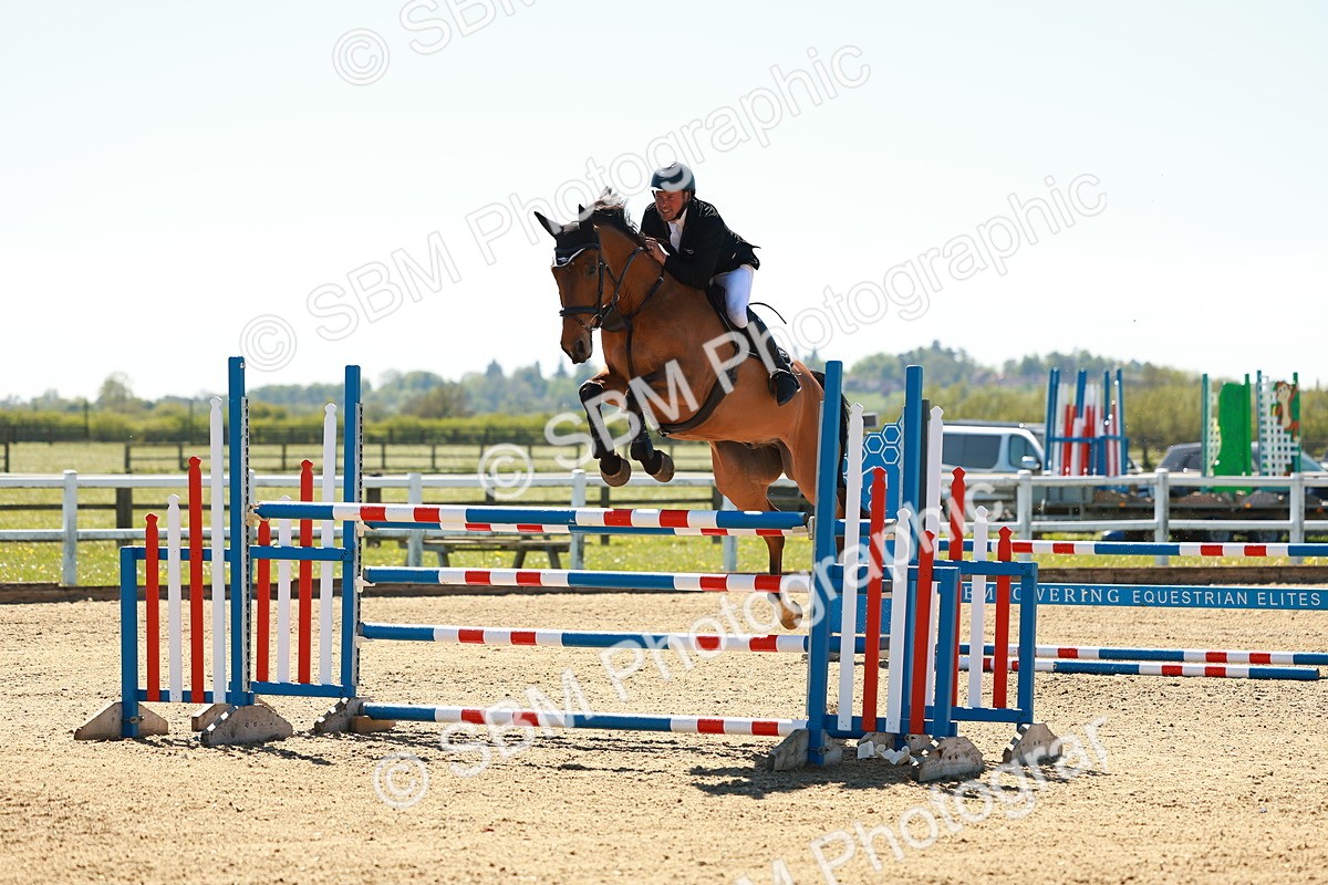 SBM_001507 - Class 5 - Senior Foxhunter - 1.20m